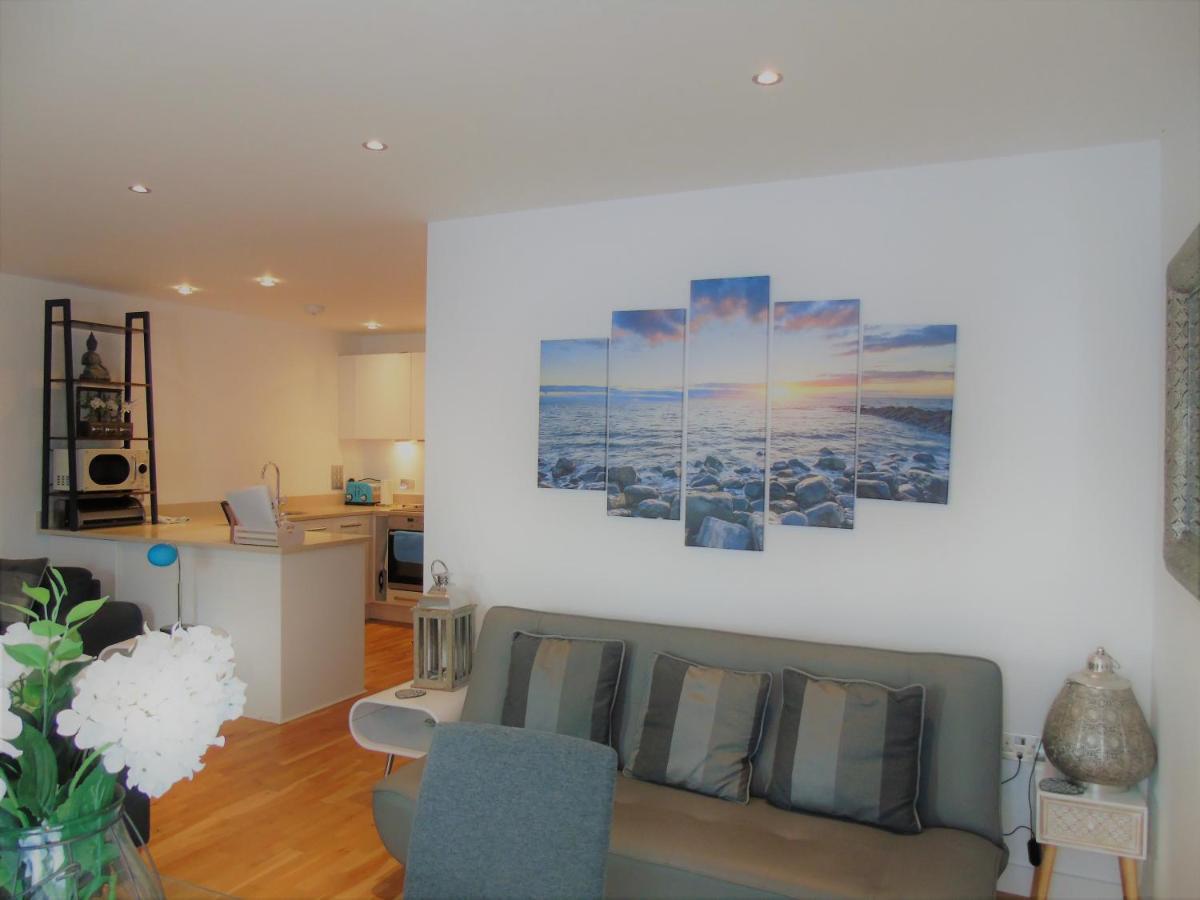 Seaview, Luxury Apartment, 2 Min Walk To Porth Beach Newquay  Ngoại thất bức ảnh