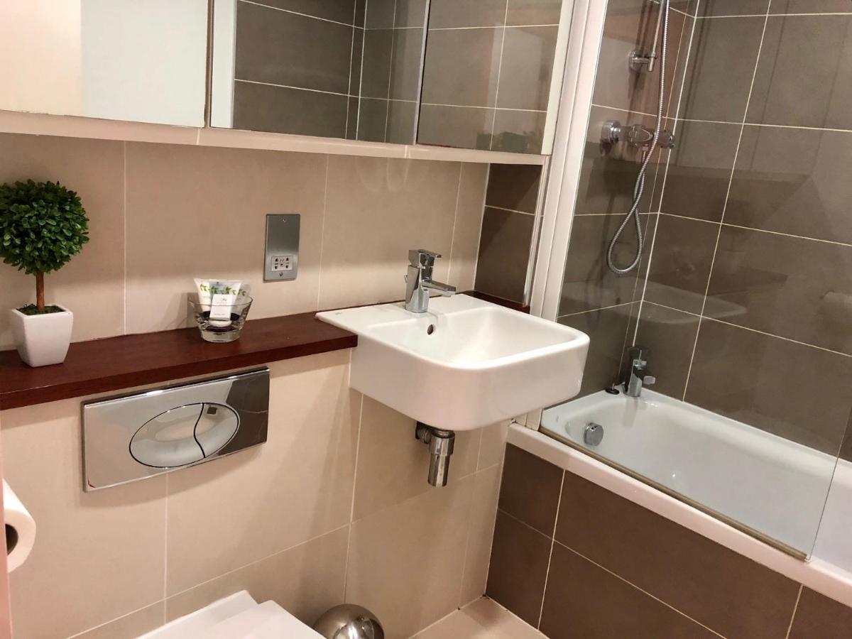 Seaview, Luxury Apartment, 2 Min Walk To Porth Beach Newquay  Ngoại thất bức ảnh