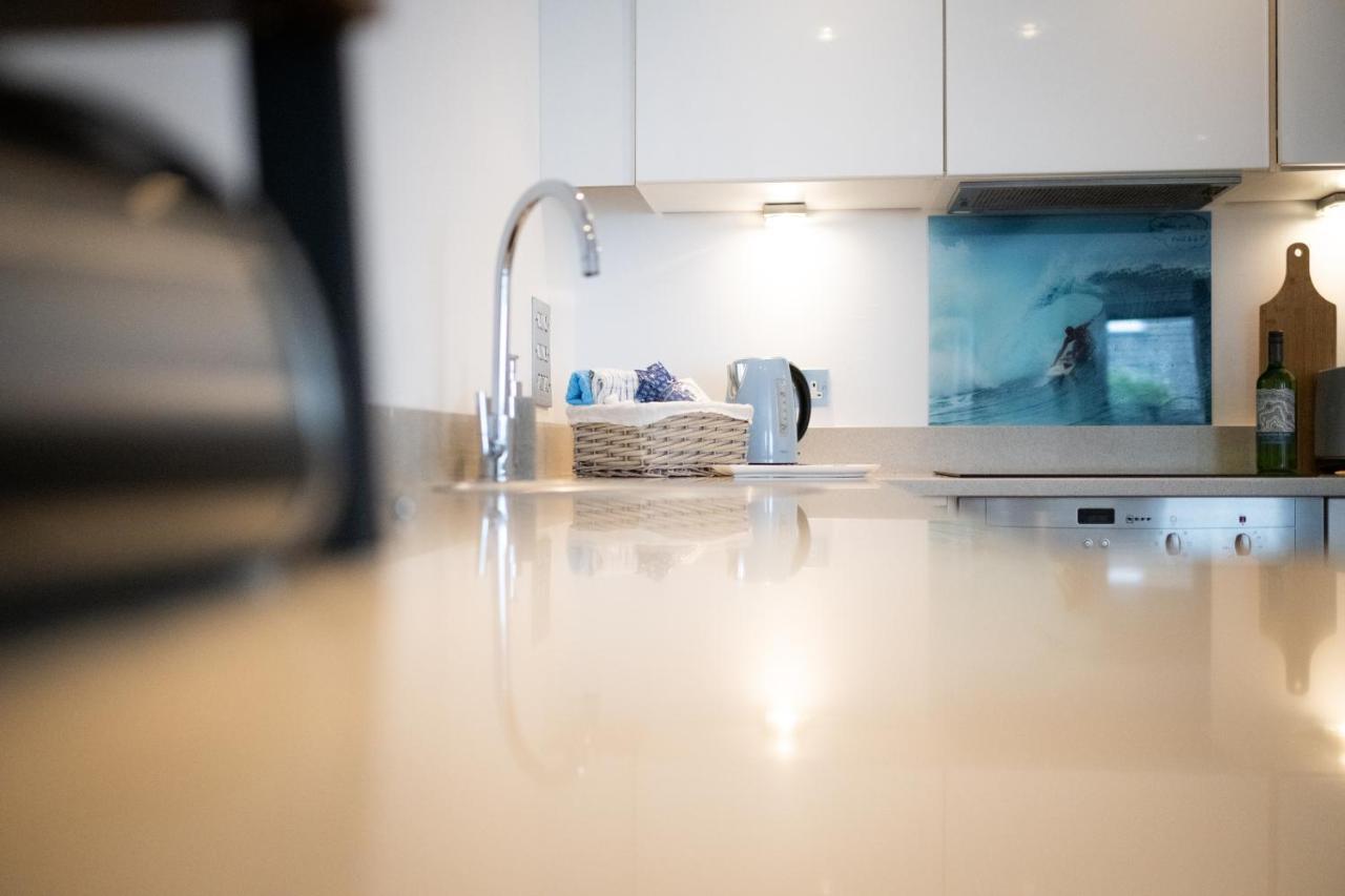 Seaview, Luxury Apartment, 2 Min Walk To Porth Beach Newquay  Ngoại thất bức ảnh